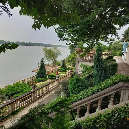 Jugovo S Apartment